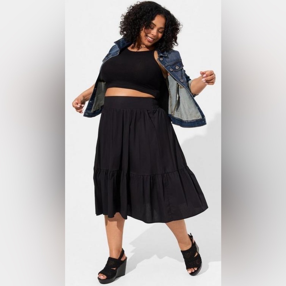 TORRID Sz 2 Midi Poplin Tiered Elasticized Waist Pockets Lined Skirt NEW W/ TAG